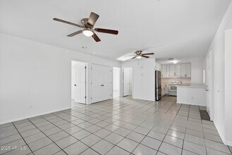 8321 W Edwards St in Peoria, AZ - Building Photo - Building Photo