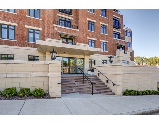 1501 Commonwealth Ave