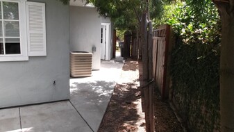 3490 Kroy Way in Sacramento, CA - Building Photo - Building Photo