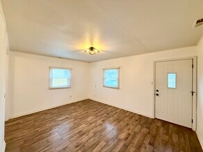 622 Northview Ave in Columbus, OH - Foto de edificio - Building Photo