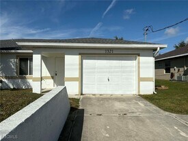 1321 Diplomat Pkwy E in Cape Coral, FL - Building Photo