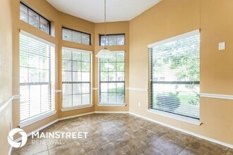 6412 Woodcreek Trail in Fort Worth, TX - Foto de edificio - Building Photo