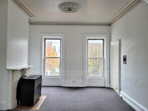 250 Lark St in Albany, NY - Building Photo - Building Photo