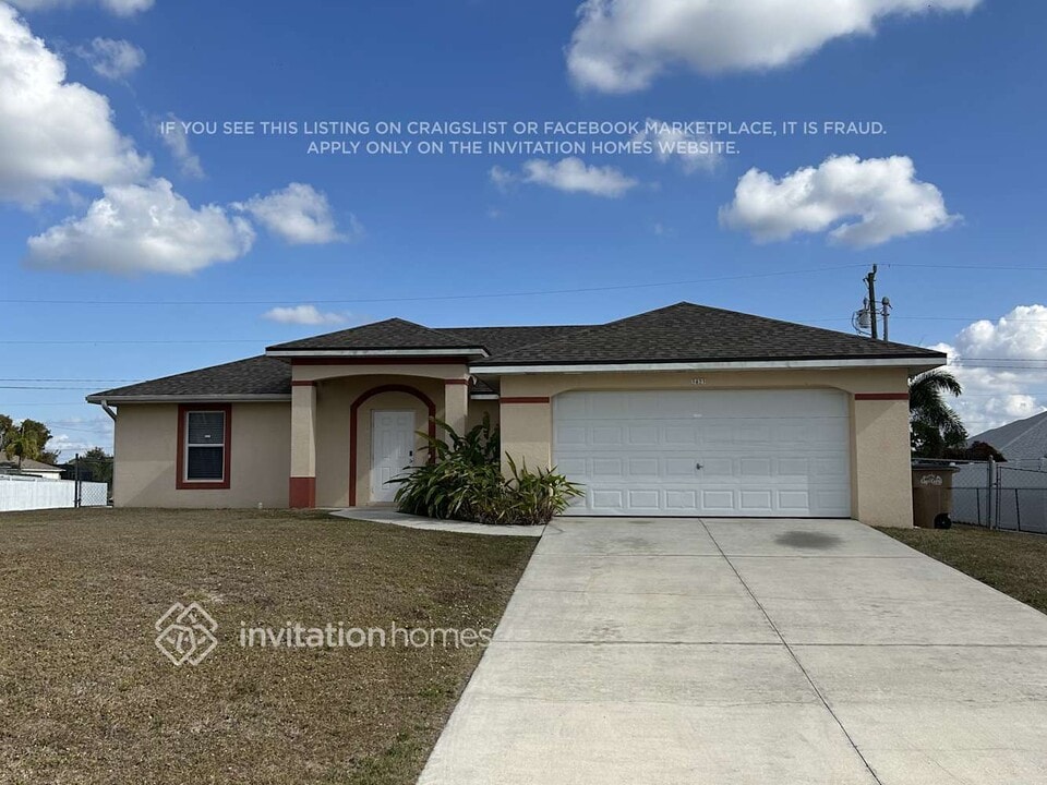 3423 SW 9th Ave in Cape Coral, FL - Building Photo