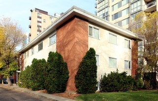 Martyn in Edmonton, AB - Building Photo