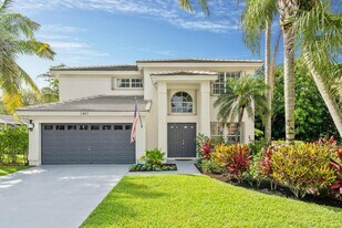 1497 S Club Dr in Wellington, FL - Building Photo