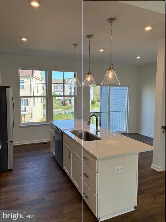 property at 473 Husky Trl