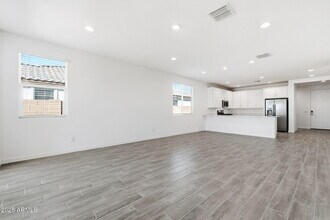 8147 E Paloma Ave in Mesa, AZ - Building Photo - Building Photo