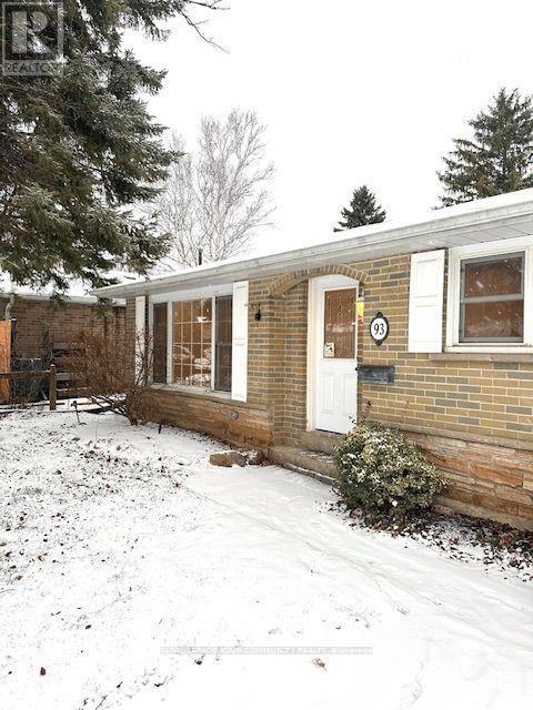 93 Hill Dr in Aurora, ON - Building Photo