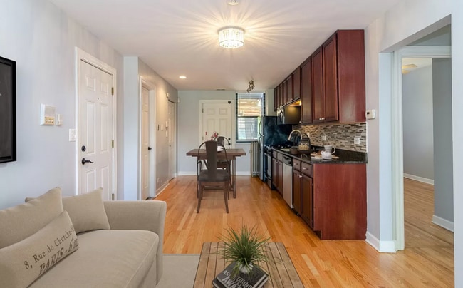 property at 5003 S Prairie Ave
