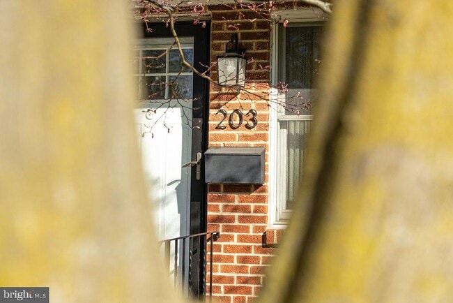 property at 203 E Rosedale Ave