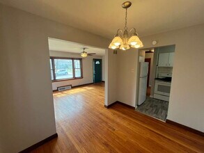 9813 Lullaby Ln in Overland, MO - Building Photo - Building Photo