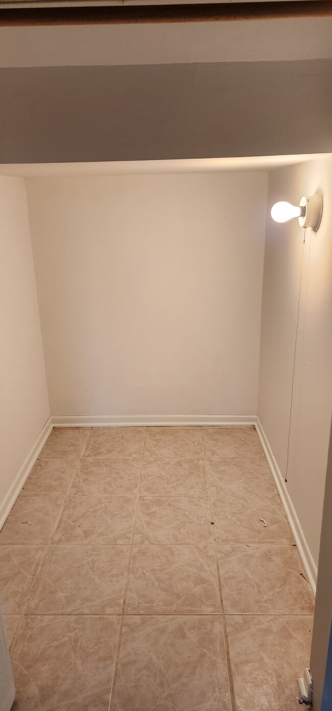 1911 Windsong Dr in Schaumburg, IL - Building Photo - Building Photo