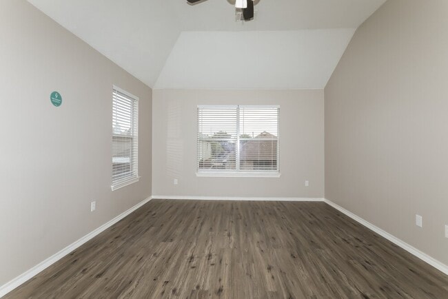 6363 Bright Falls Ln