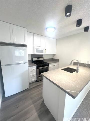 property at 91-257-257 Hanapouli Cir