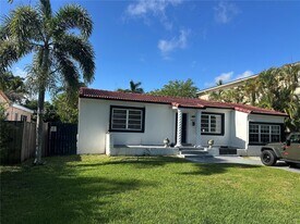 1422 Wiley St in Hollywood, FL - Building Photo