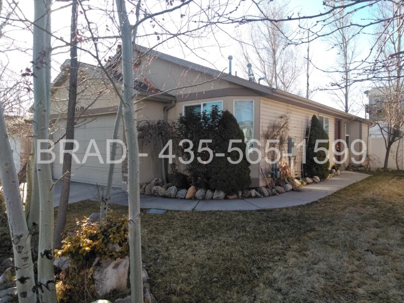 6780 W 6780 S in West Jordan, UT - Building Photo