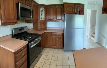 1189 Billings Dr in Pittsburgh, PA - Building Photo - Building Photo