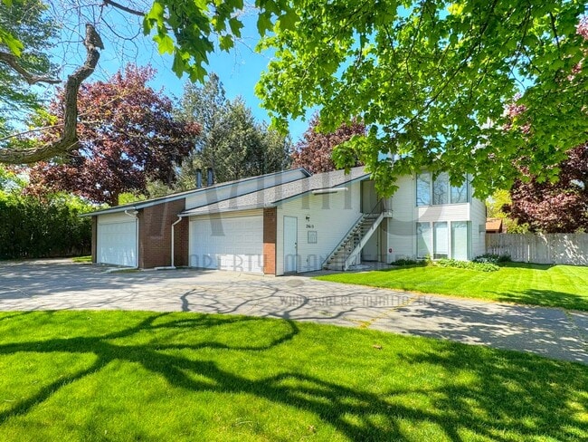 2615 E 46th Ave in Spokane, WA - Building Photo - Building Photo
