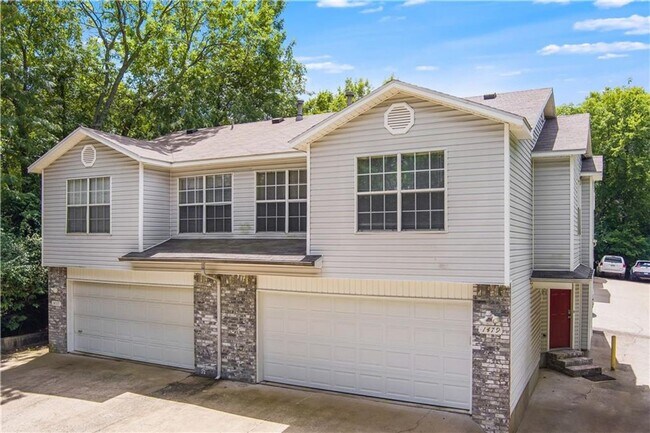 1477 Gregg St in Fayetteville, AR - Building Photo - Building Photo