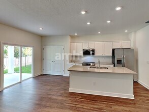 8549 Belfort St in Jacksonville, FL - Building Photo - Building Photo