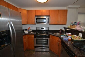 3023 N Oakley Ave in Chicago, IL - Building Photo - Building Photo