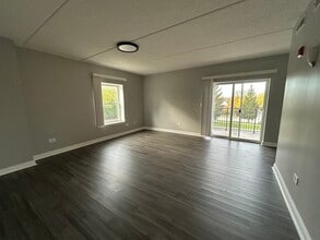 3420 N Old Arlington Heights Rd in Arlington Heights, IL - Building Photo - Building Photo