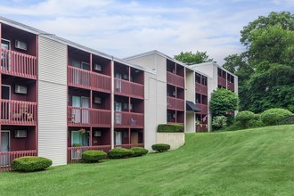 Villages at Shore Landing in New London, CT - Building Photo - Building Photo