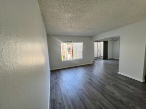 2200 Laguna Cir in Concord, CA - Building Photo - Building Photo