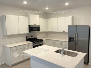 1624 Boggy Crk Rnch Rd in Andice, TX - Building Photo - Building Photo