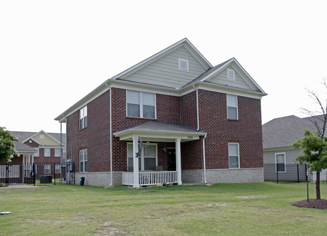 Cane Creek Apartments in Memphis, TN - Foto de edificio - Building Photo