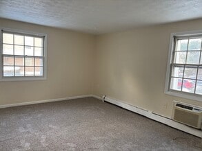 1196 Middle Tpke W, Unit C-1 in Manchester, CT - Building Photo - Building Photo