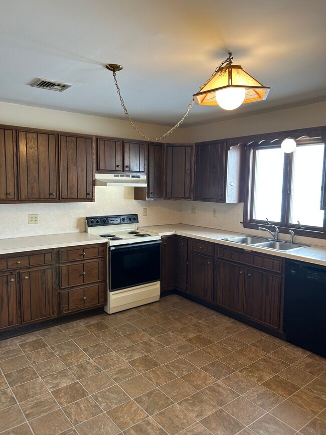 126 E Main St Rentals in Palmyra, PA