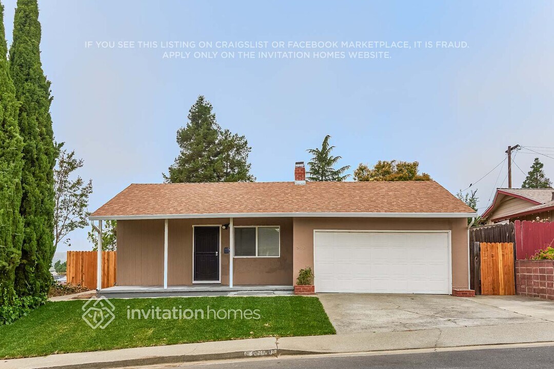 500 Baywood Dr in Vallejo, CA - Building Photo