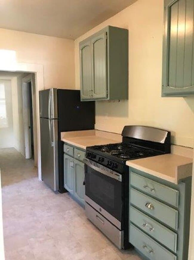 627 G St in Davis, CA - Building Photo - Building Photo