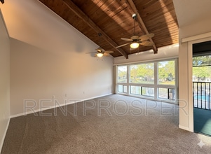 6019 Windhover Dr in Orlando, FL - Building Photo - Building Photo