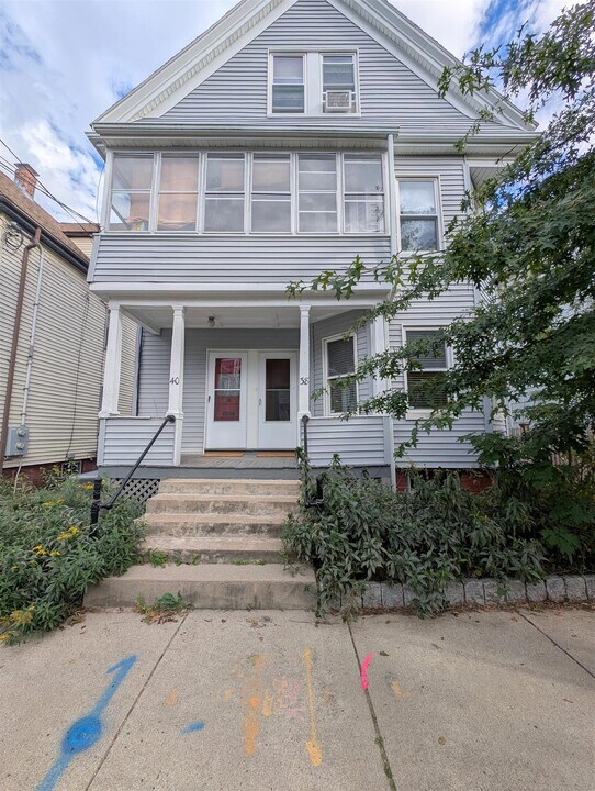 38 Gold Star Rd, Unit 1 in Cambridge, MA - Building Photo