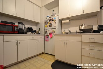 5 Braemore Rd, Unit 23 in Boston, MA - Foto de edificio - Building Photo