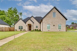1100 Brandon Wy in Bentonville, AR - Building Photo