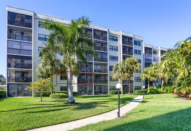 property at 1328 Pasadena Ave S
