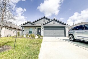 4219 Sonora Pr Trl in Baytown, TX - Building Photo