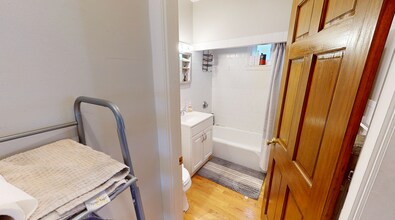 23 Tufts St, Unit 23 Tufts in Cambridge, MA - Building Photo - Building Photo