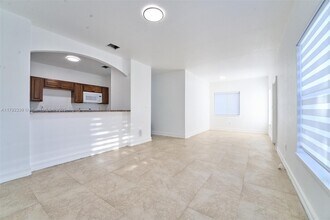 22725 SW 125th Ave in Miami, FL - Building Photo - Building Photo