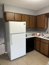 1312 Illinois Dr in Midland, MI - Building Photo - Building Photo