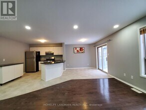 23 Kendrick Ct in Hamilton, ON - Building Photo - Building Photo