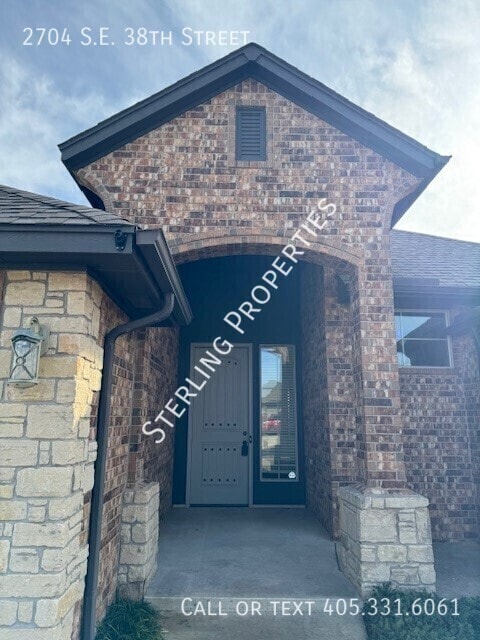 2704 SE 38th St in Moore, OK - Building Photo - Building Photo