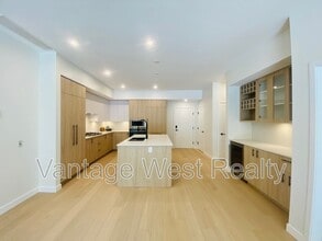 9652-9652 Benchland Dr in Lake Country, BC - Building Photo - Building Photo