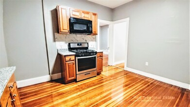 12 Dalrymple St, Unit 1 in Boston, MA - Building Photo - Building Photo