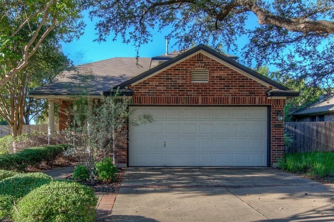 13500 Dulles Ave in Austin, TX - Building Photo - Building Photo