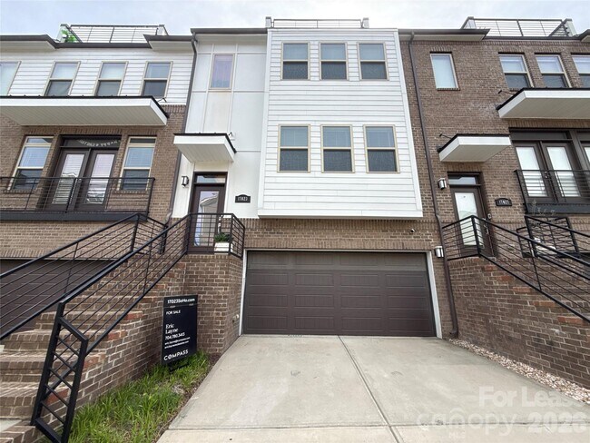 17023 Soho Dr in Charlotte, NC - Building Photo - Building Photo